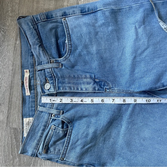 Levi’s 724 Excellent Condition, Straight Leg High Rise Jeans - Picture 5 of 5